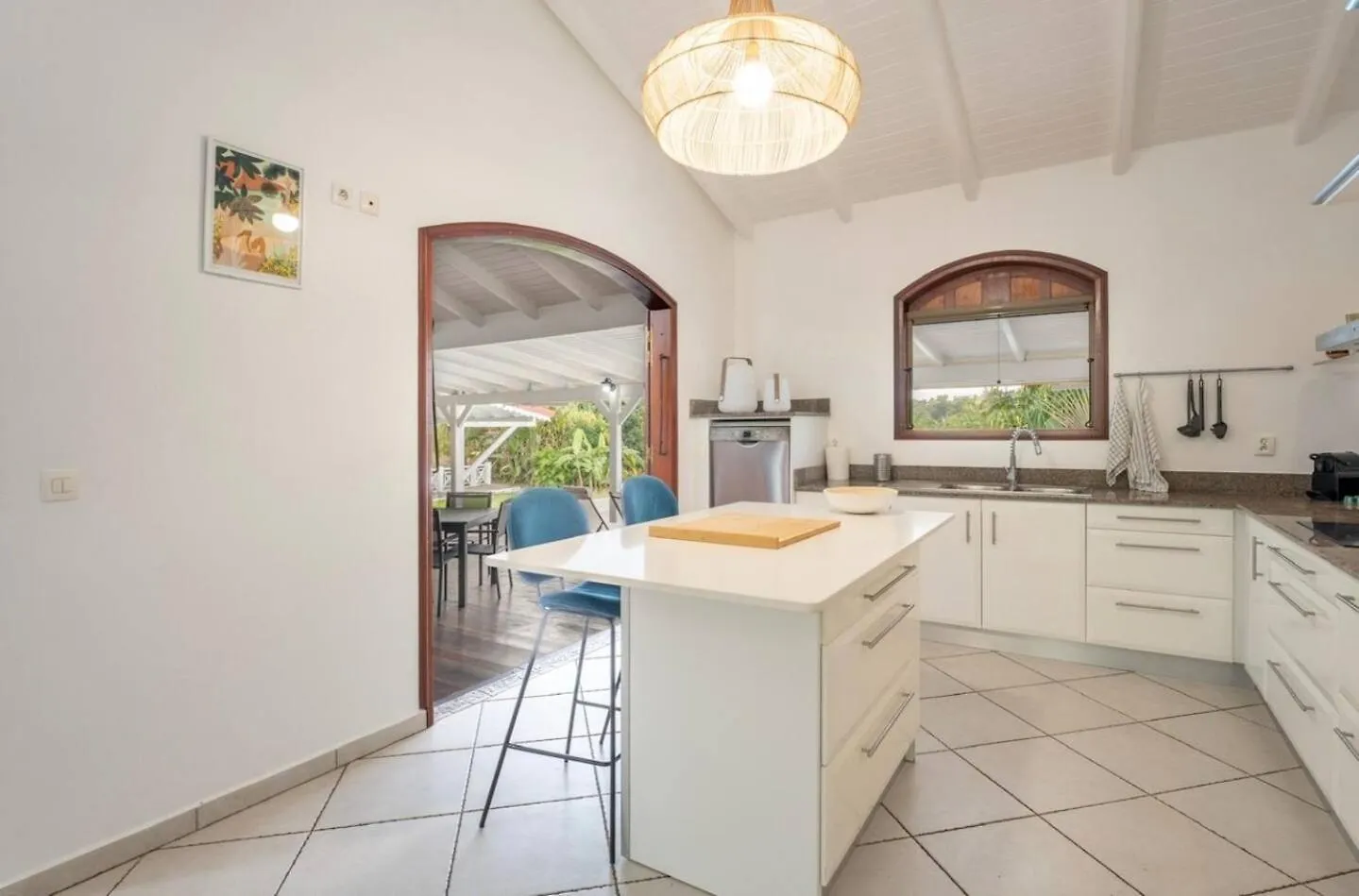 Spacious Villa Corossol With Pool Le Gosier