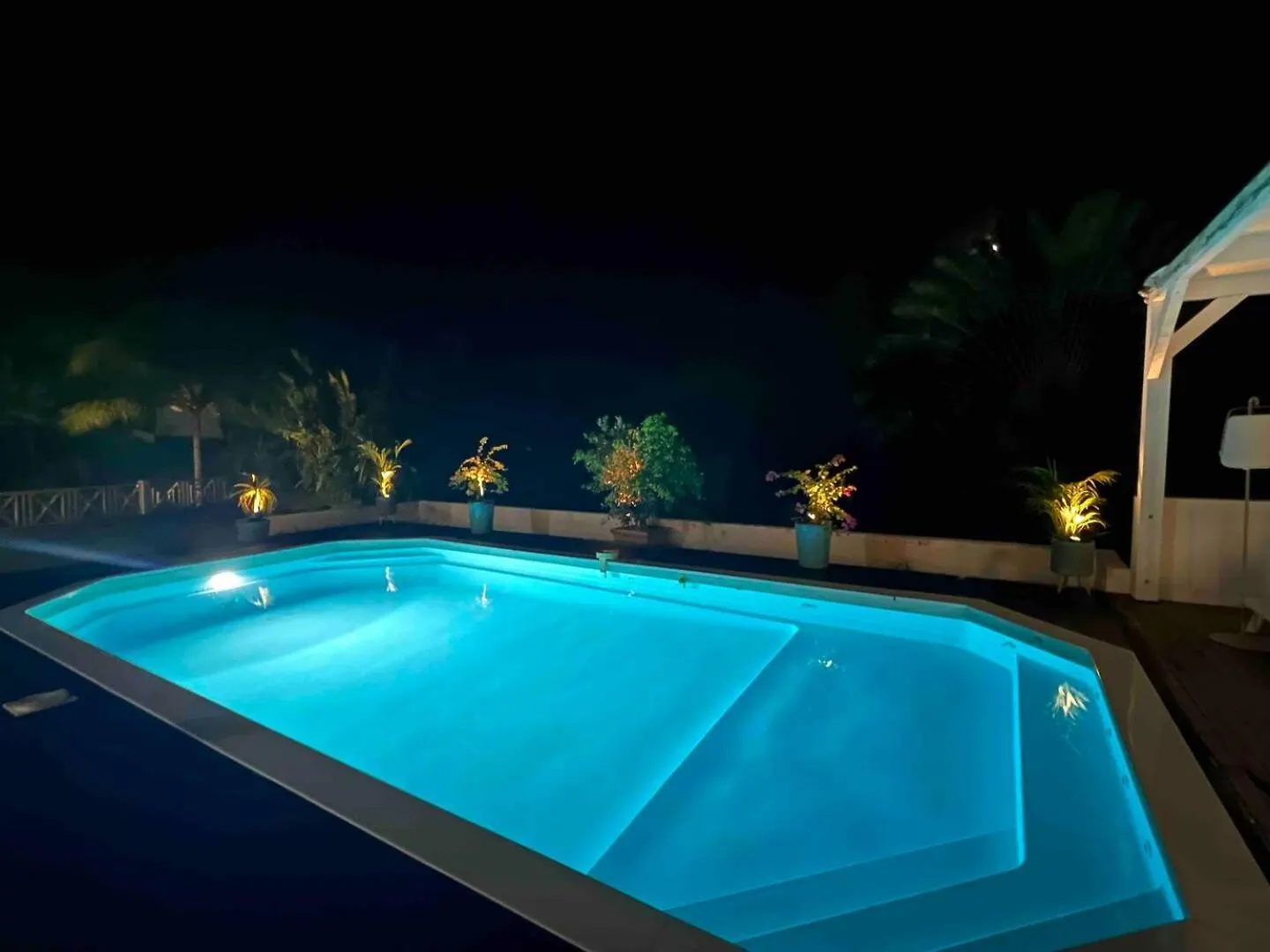 Spacious Villa Corossol With Pool Le Gosier