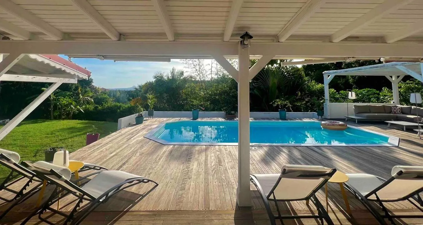 Spacious Villa Corossol With Pool Le Gosier