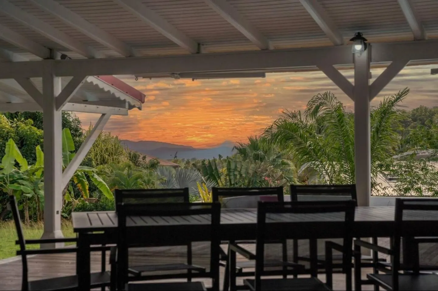 Spacious Villa Corossol With Pool Le Gosier